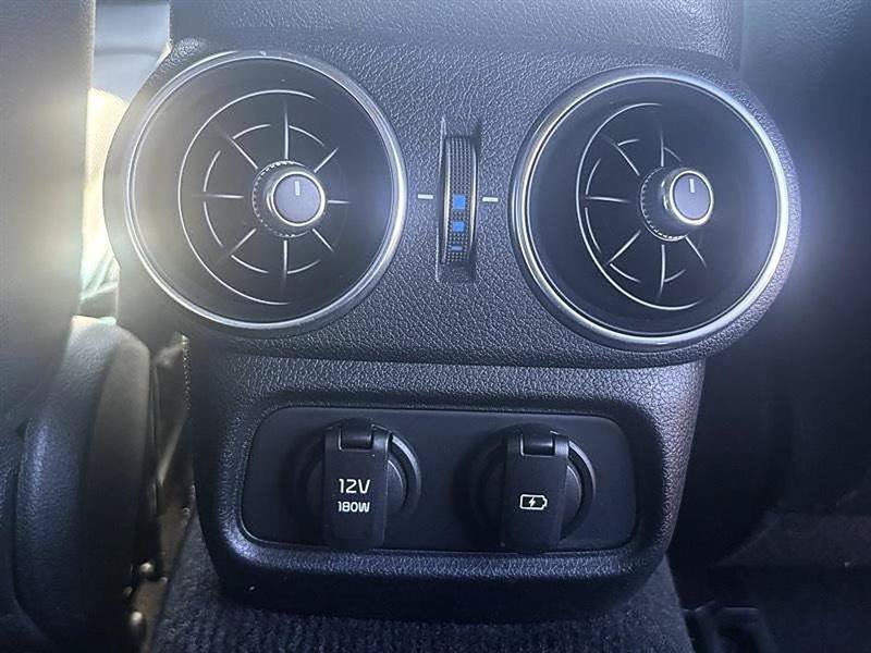 Used 2022 Kia Stinger GT1 RWD image 23