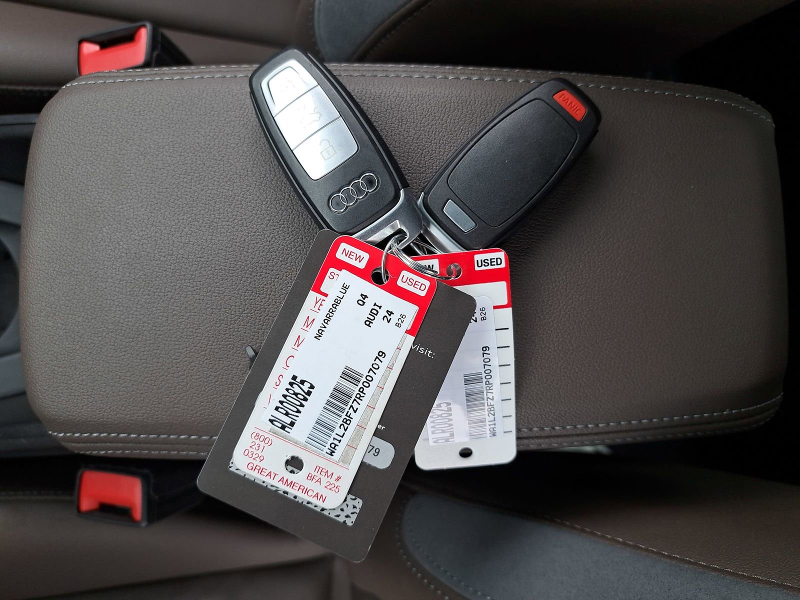 Used 2024 Audi Q4 e-tron Premium Plus image 40