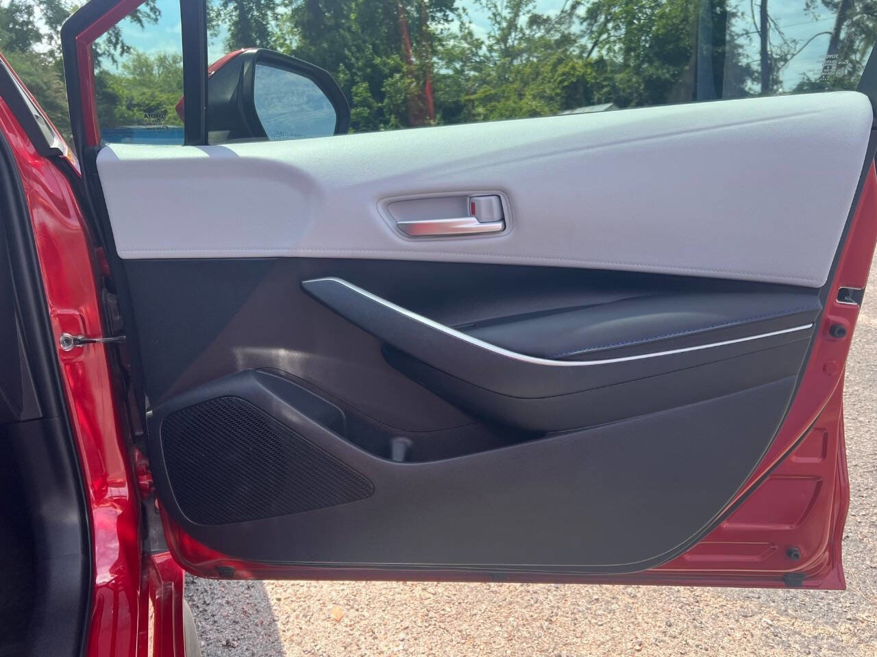 Used 2020 Toyota Corolla SE image 17