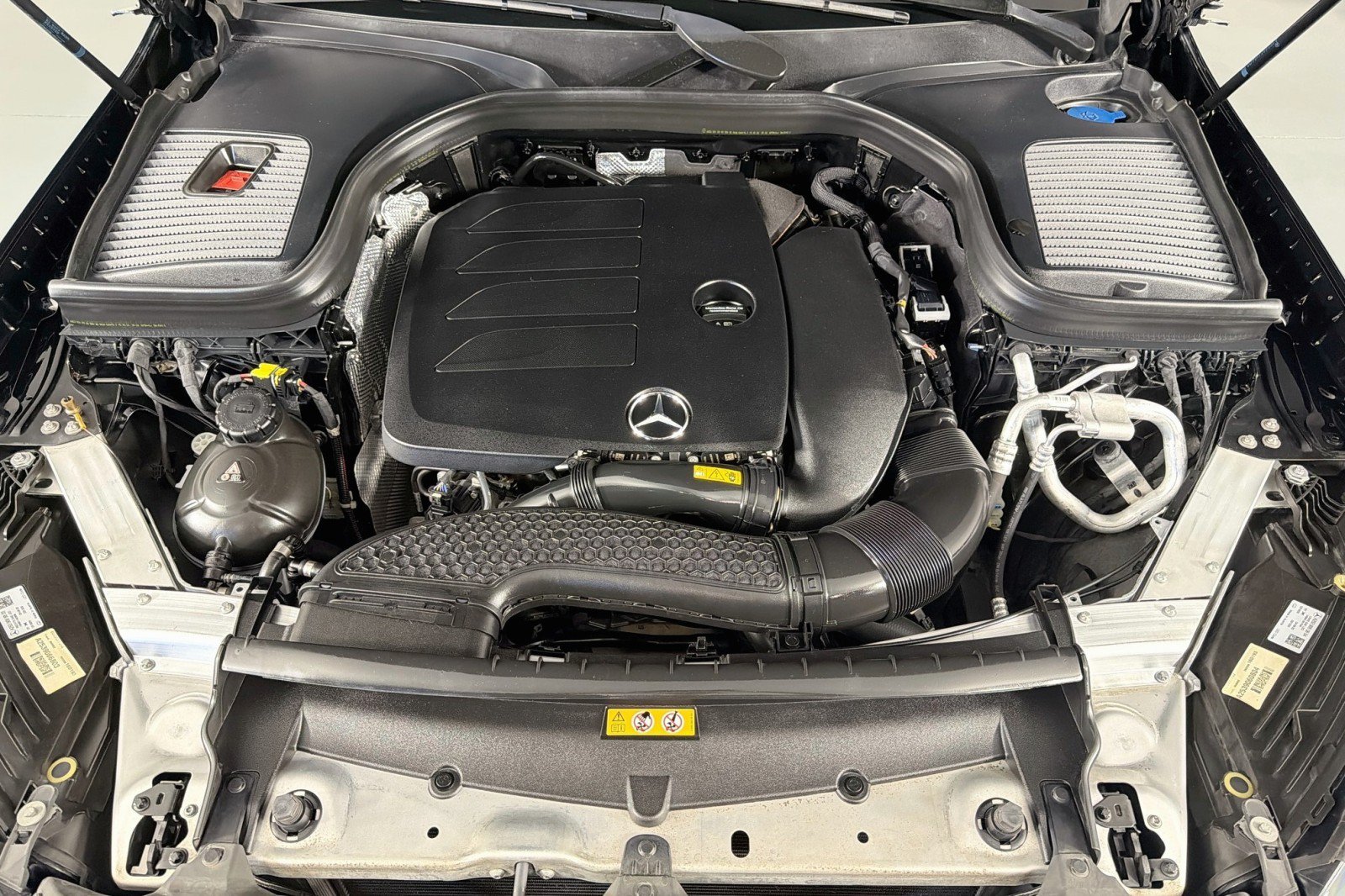 Certified 2023 Mercedes-Benz GLC 300 4MATIC Coupe image 12