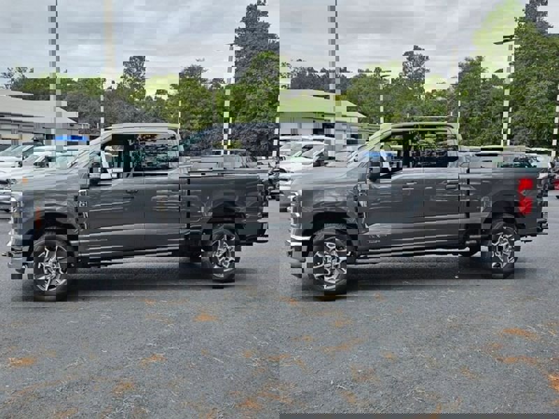 New 2026 Ford F250 Lariat image 5