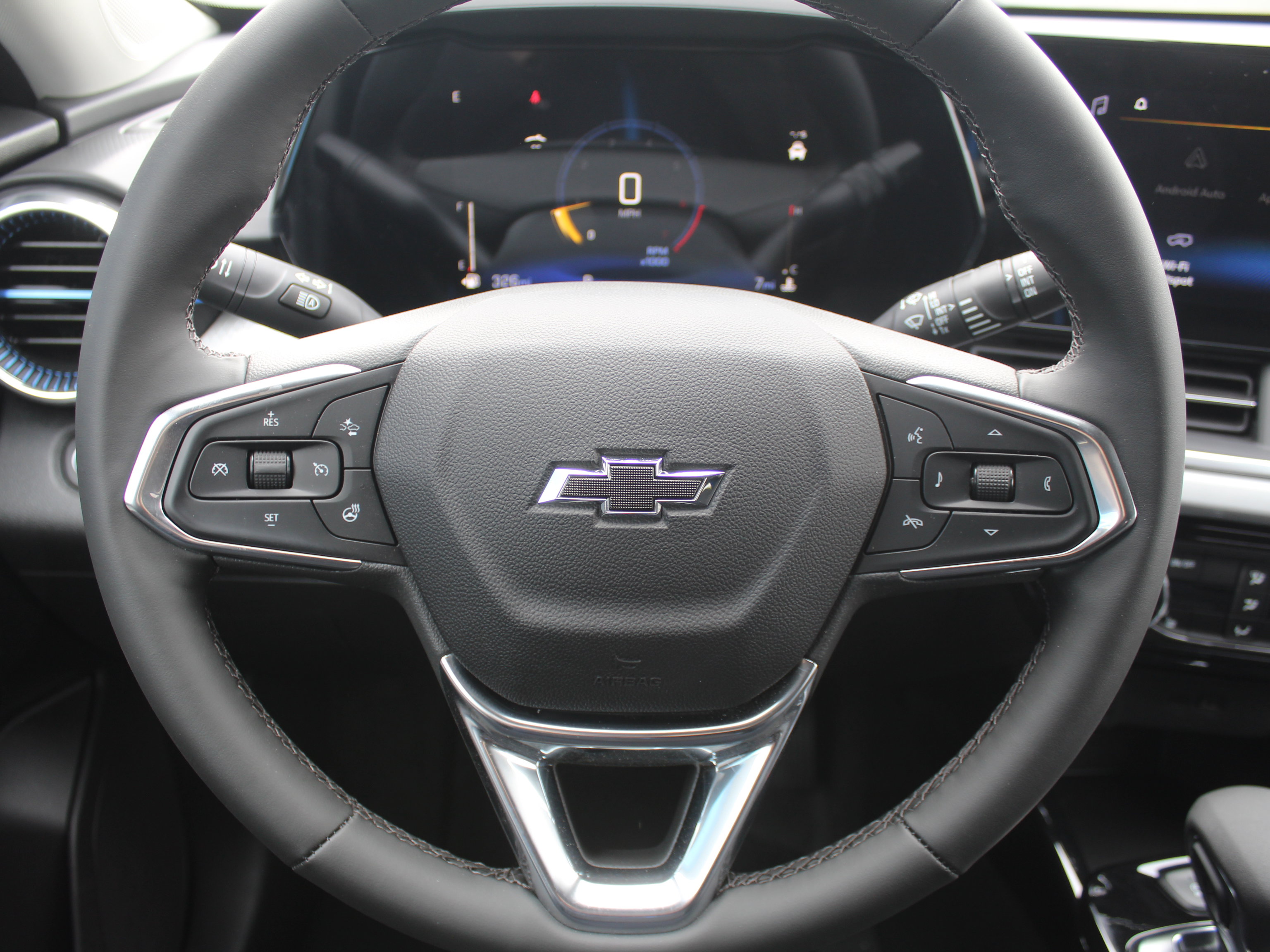 New 2026 Chevrolet Trax LT w/ Driver Confidence Package FWD image 11