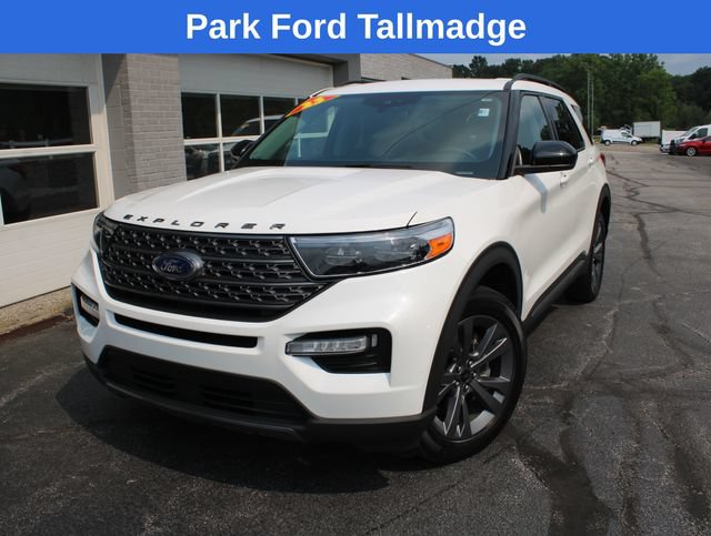 Used 2023 Ford Explorer XLT w/ Equipment Group 202A AWD/4WD image 9