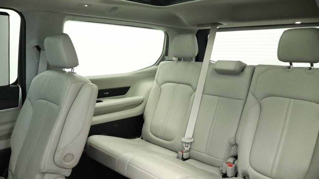 Used 2022 Jeep Wagoneer Series III w/ Premium Group I image 25