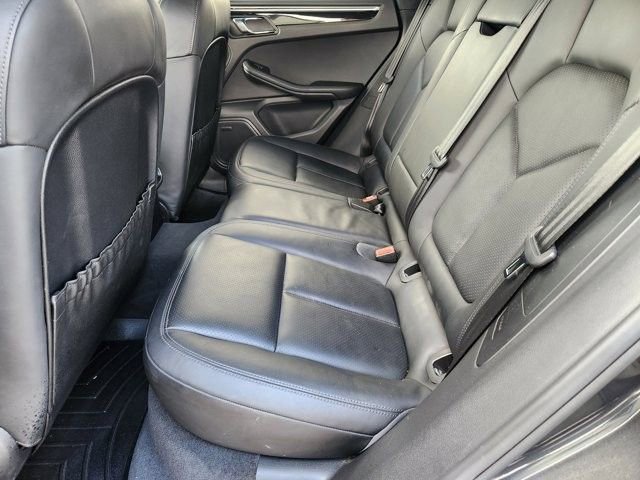 Used 2017 Porsche Macan S image 29
