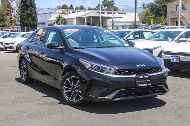 Certified 2024 Kia Forte LXS FWD image 2