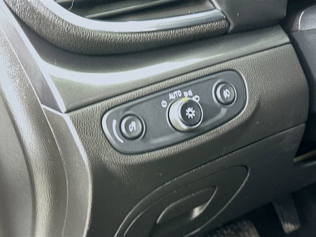 Used 2018 Buick Encore Sport Touring image 20