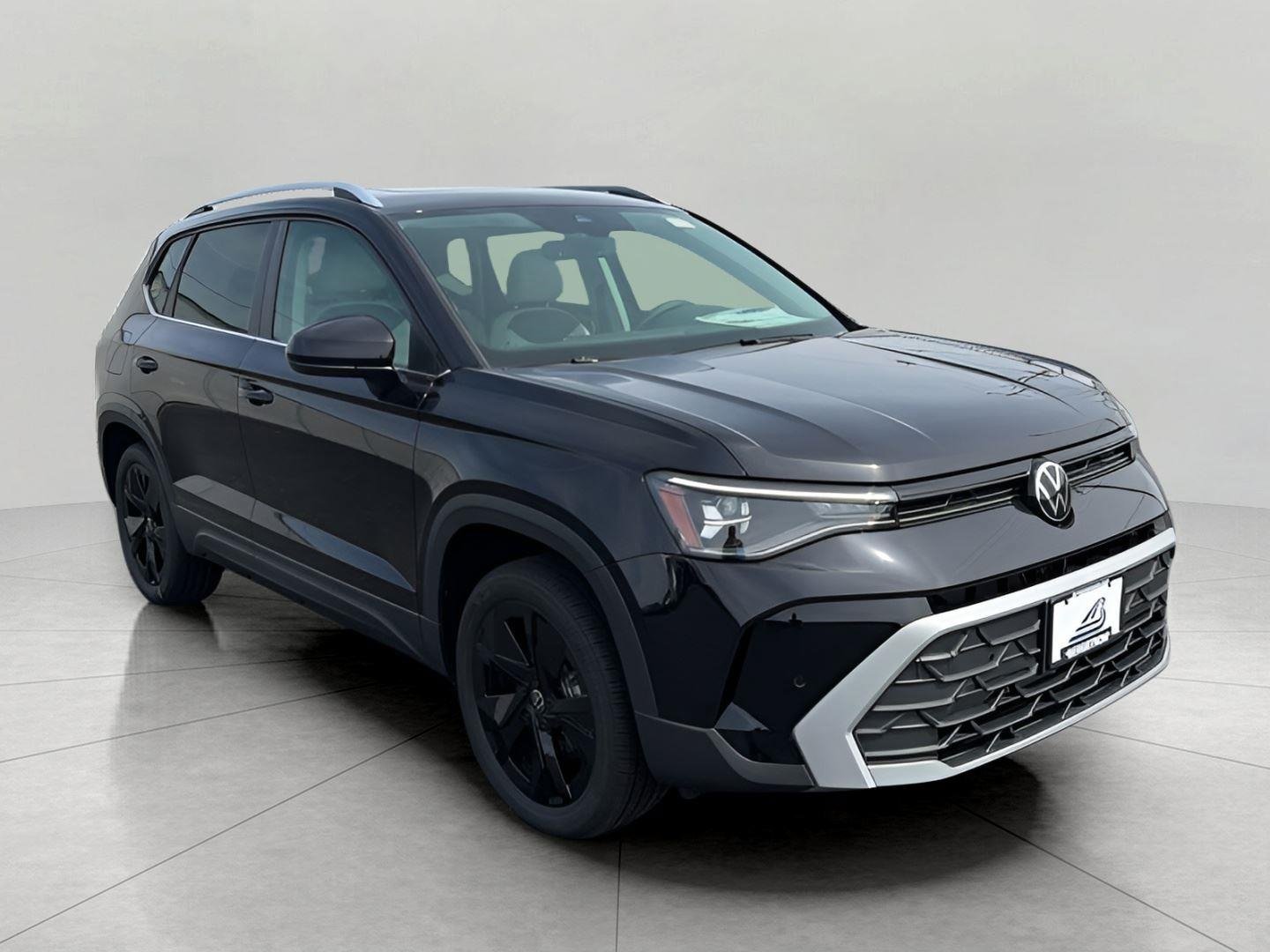 New 2026 Volkswagen Taos SE FWD video 1