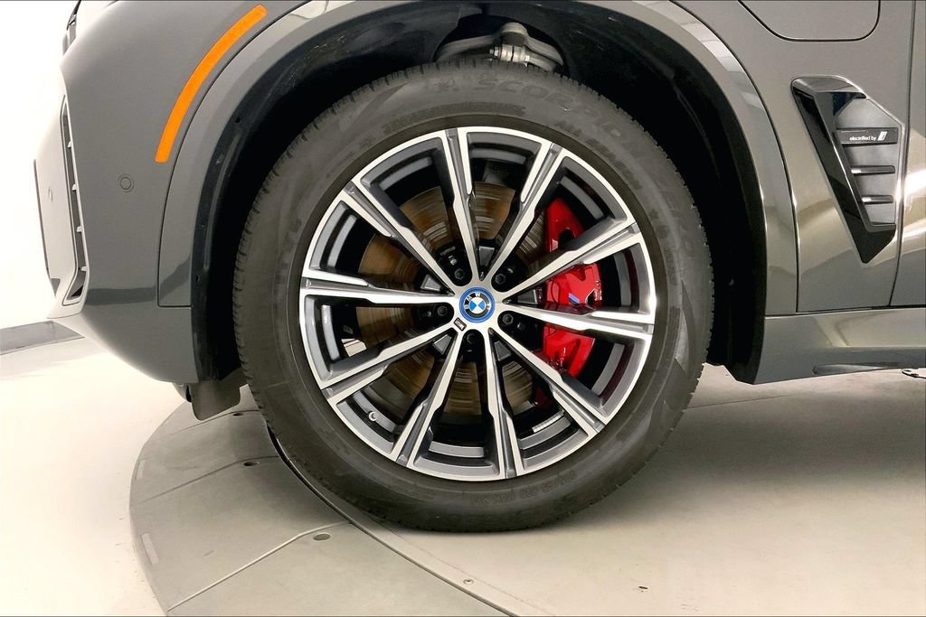 Certified 2024 BMW X5 xDrive50e w/ M Sport Package AWD/4WD image 8