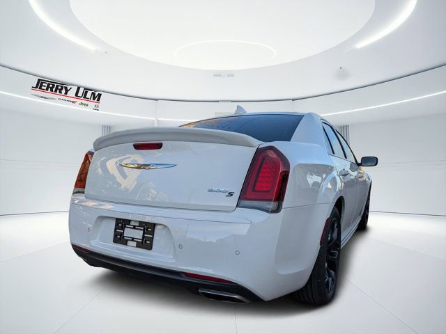 Used 2019 Chrysler 300 S w/ 300S Premium Group 2 image 3