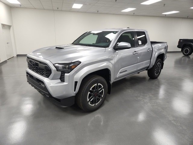 New 2025 Toyota Tacoma TRD Sport image 2
