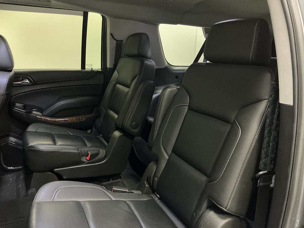 Used 2018 Chevrolet Suburban Premier AWD/4WD image 22
