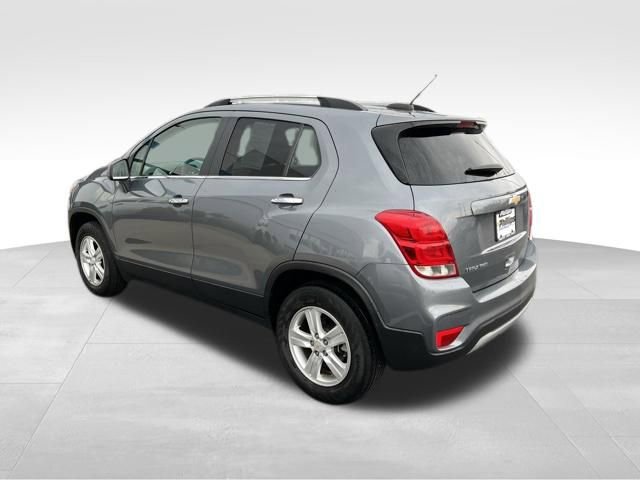 Used 2019 Chevrolet Trax LT w/ LT Convenience Package AWD/4WD image 14