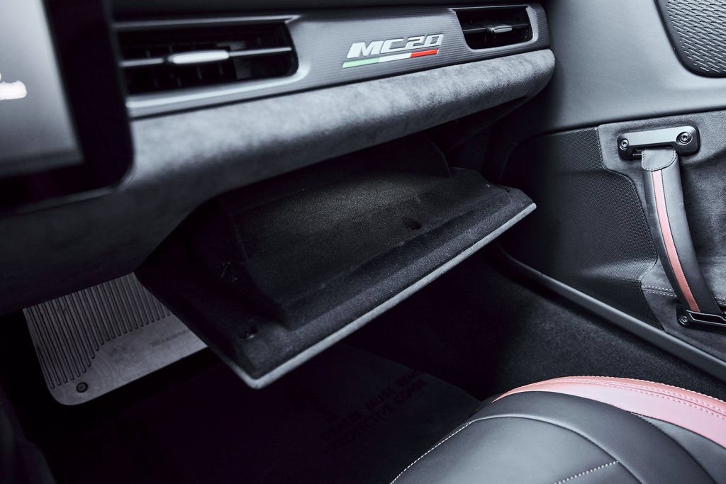 Used 2023 Maserati MC20 Coupe RWD image 70