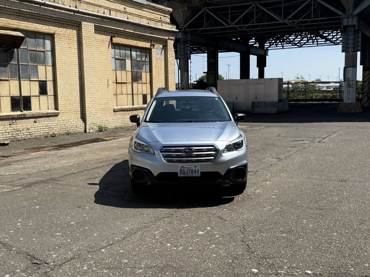 Used 2017 Subaru Outback 2.5i AWD/4WD image 16