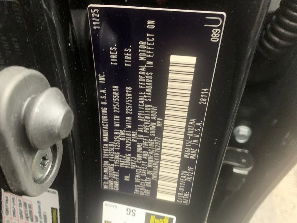 New 2026 Toyota Corolla Cross XLE image 32