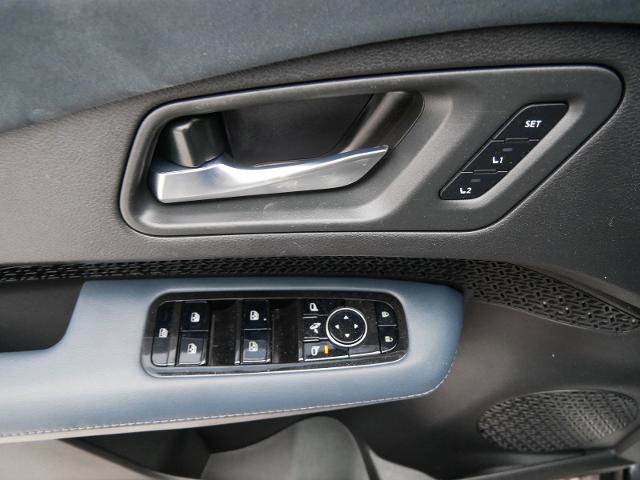 Certified 2024 Nissan Ariya AWD image 17