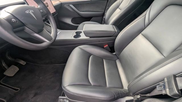 Used 2023 Tesla Model Y Long Range image 17