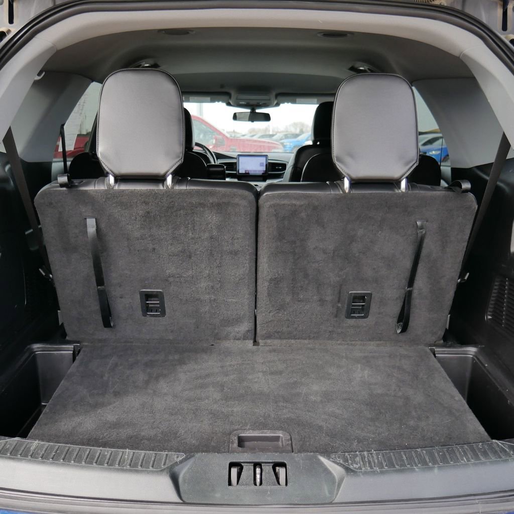 Used 2021 Ford Explorer XLT w/ Equipment Group 202A image 19