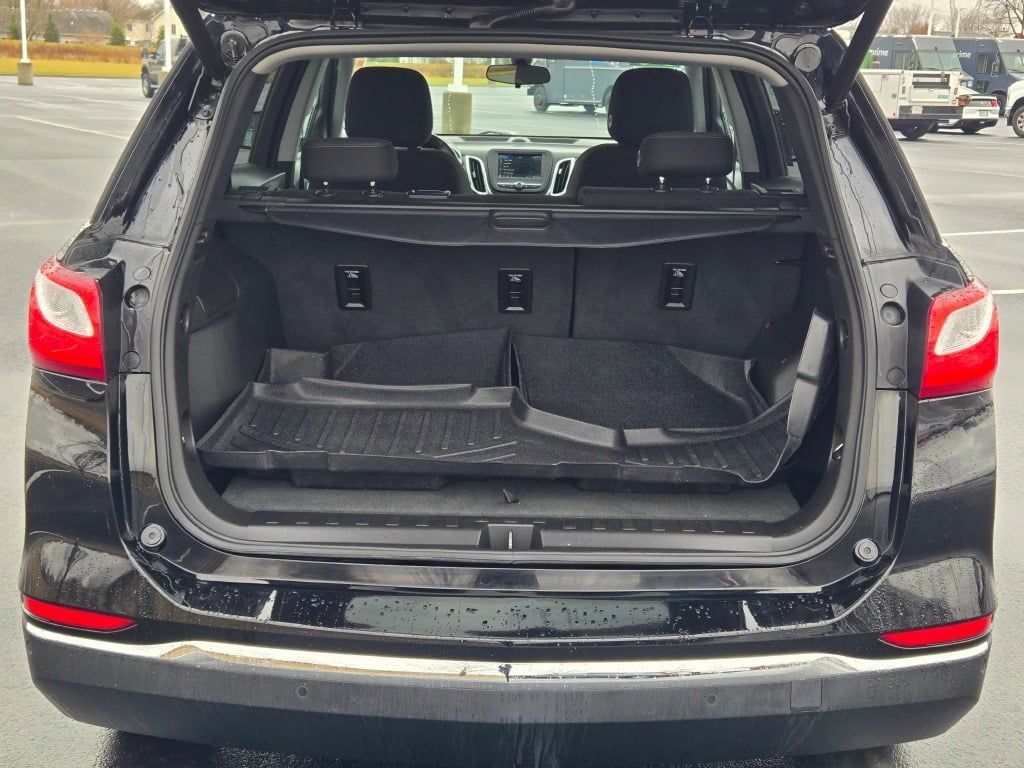 Used 2019 Chevrolet Equinox LT image 16