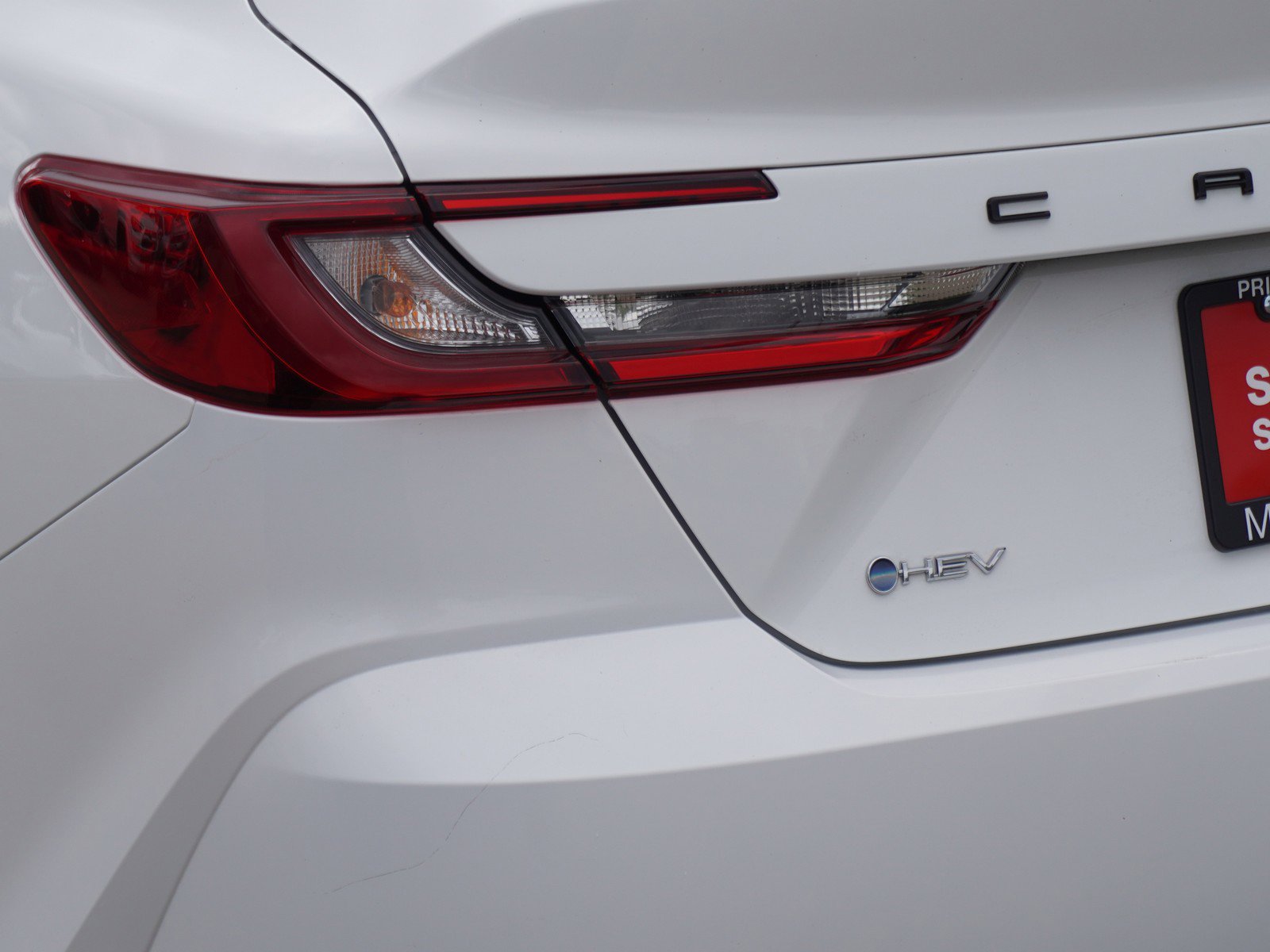 Used 2025 Toyota Camry SE FWD image 9