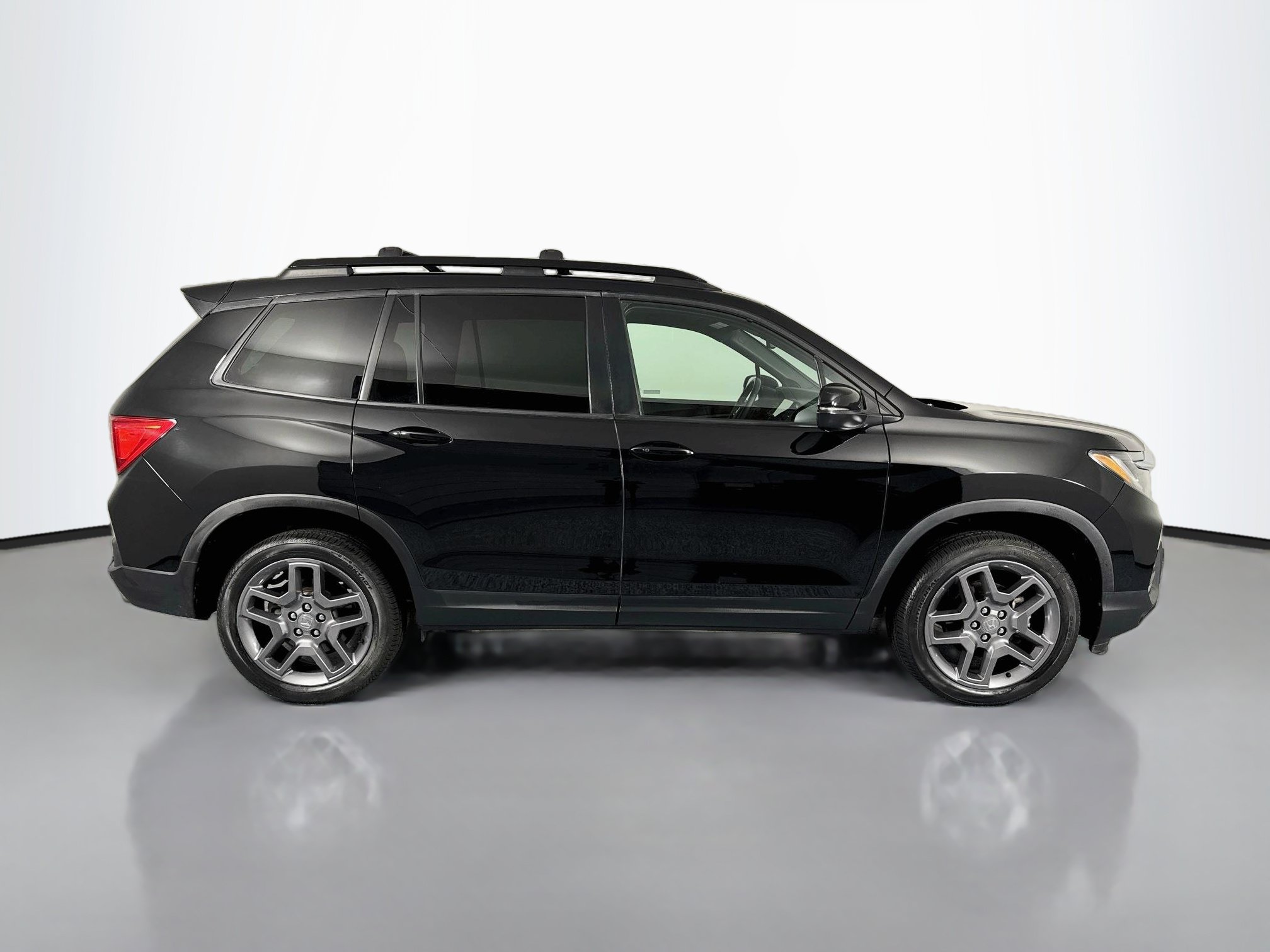Certified 2023 Honda Passport EX-L image 4