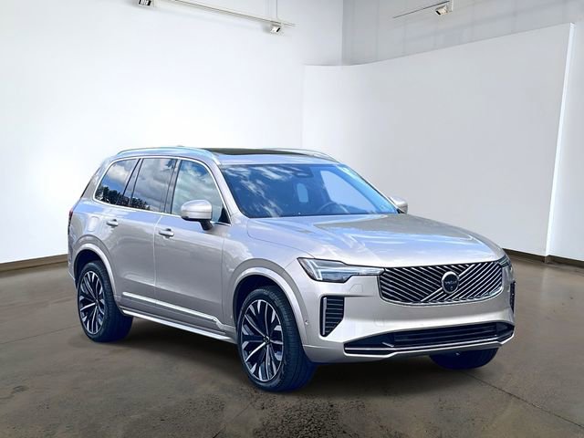 Used 2026 Volvo XC90 B6 Plus w/ Protection Package AWD/4WD image 3