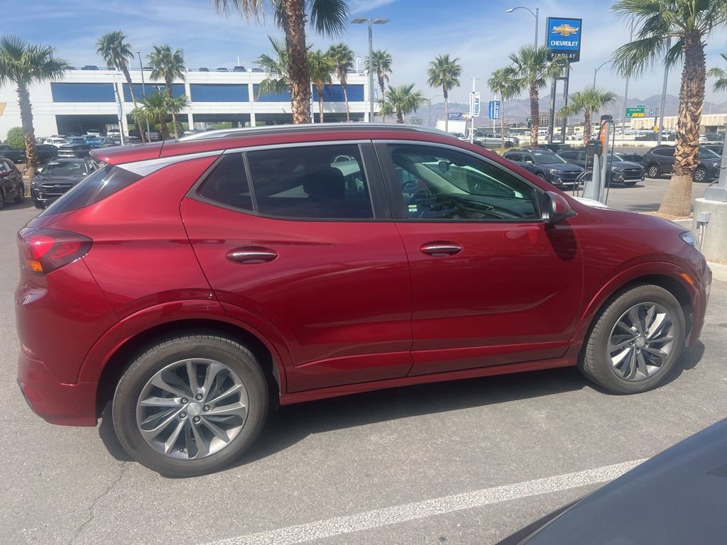 Used 2023 Buick Encore GX Select w/ Sport Touring Package FWD image 32
