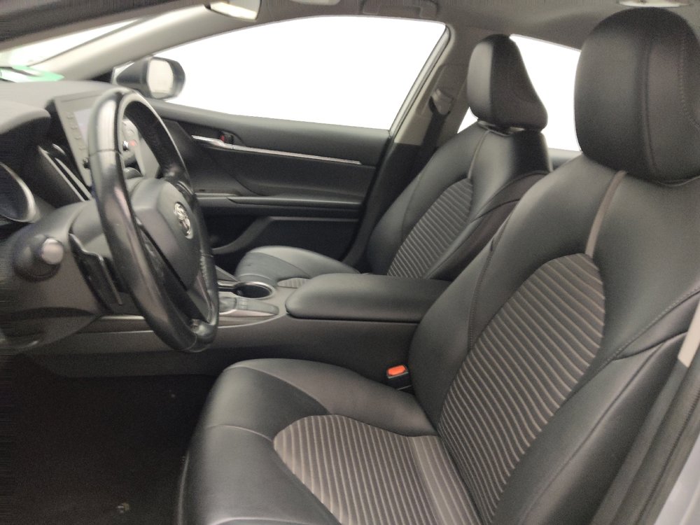 Used 2022 Toyota Camry SE image 17