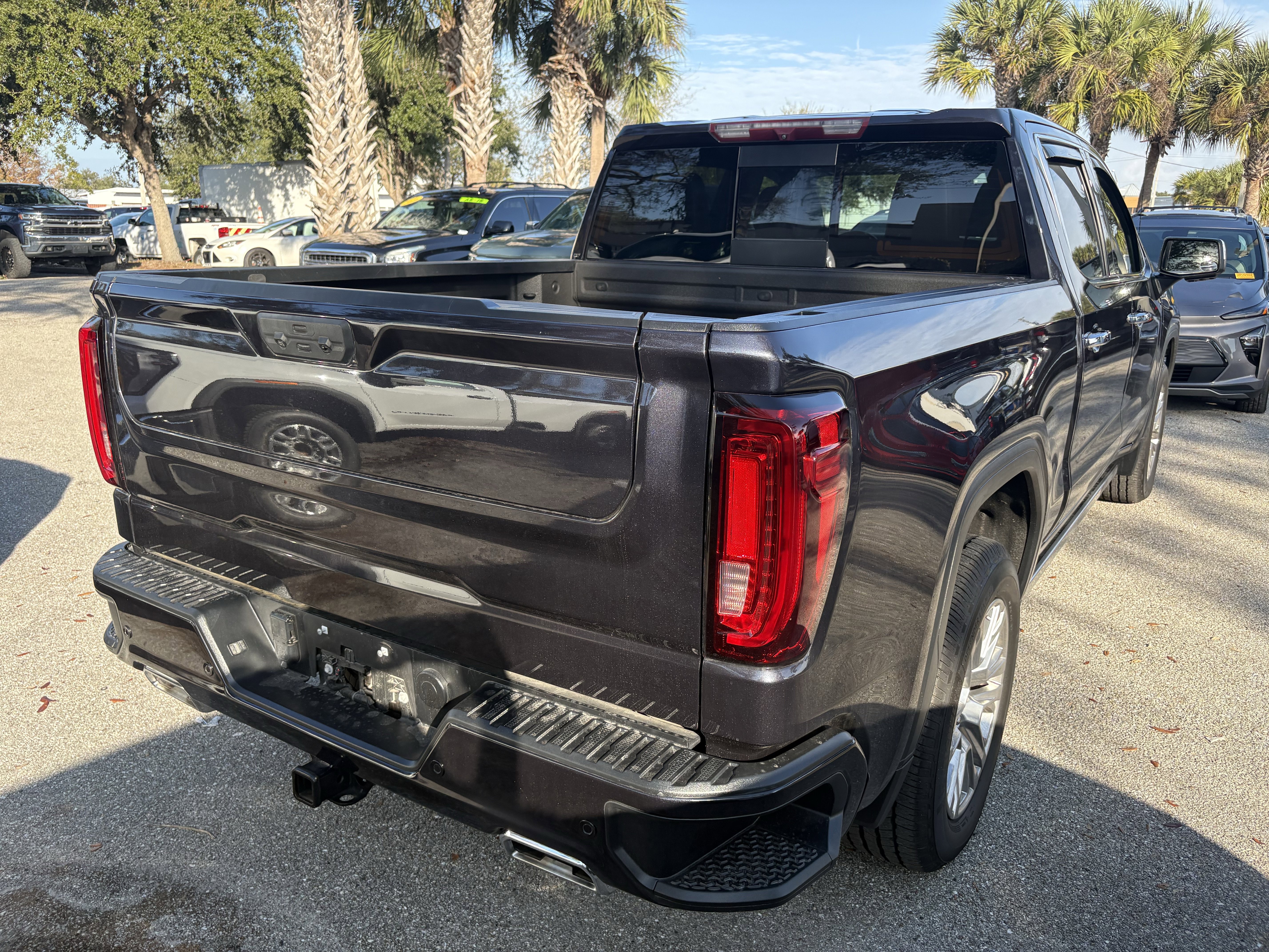 Certified 2022 GMC Sierra 1500 Denali image 7