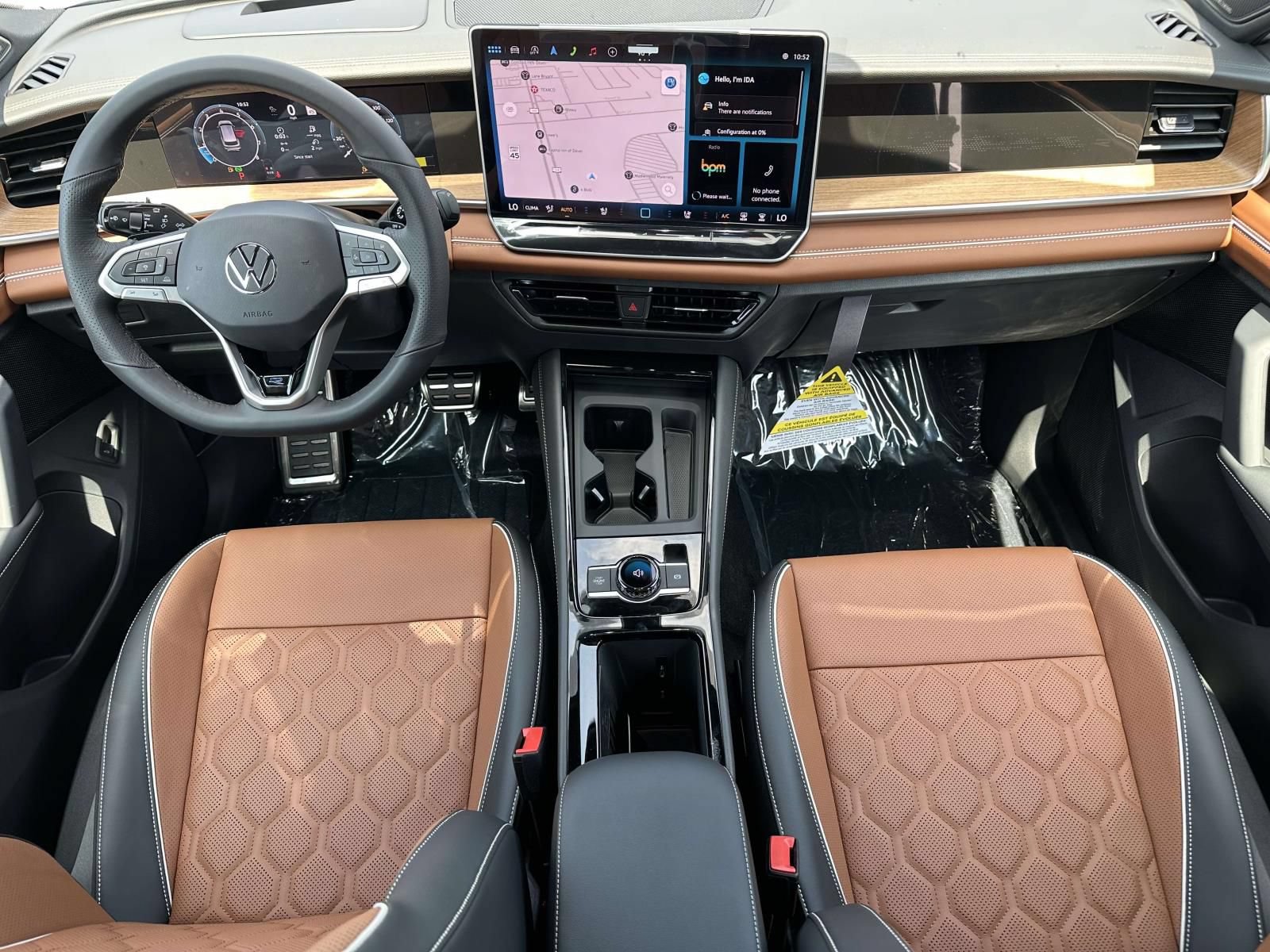 New 2026 Volkswagen Tiguan SEL R-Line AWD/4WD image 11