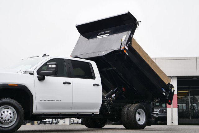 Used 2024 GMC Sierra 3500 Pro w/ Convenience Package AWD/4WD image 11
