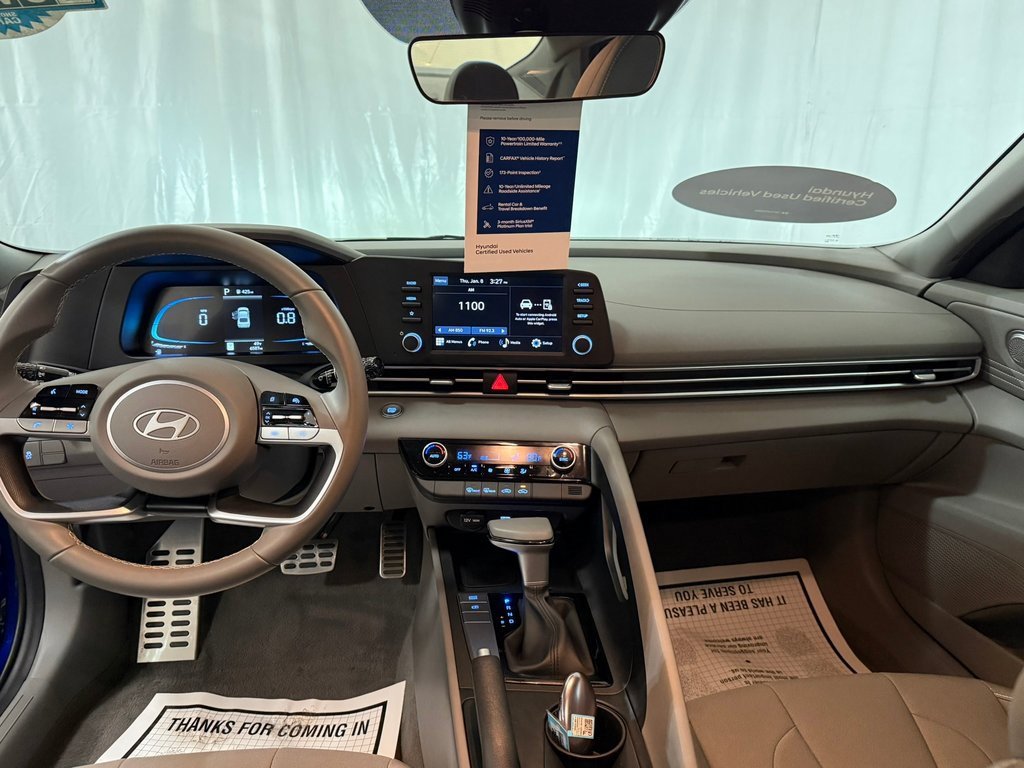 Certified 2025 Hyundai Elantra Sport image 39