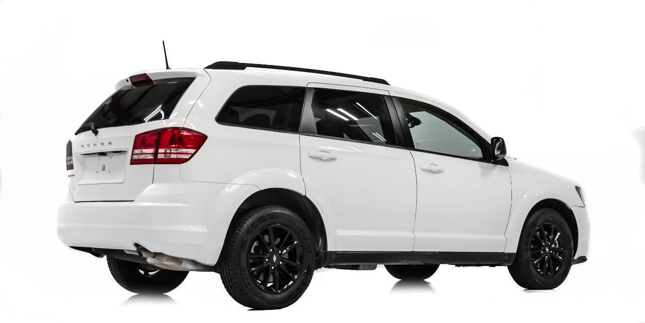 Used 2020 Dodge Journey SE w/ SE Popular Equipment Group FWD image 3
