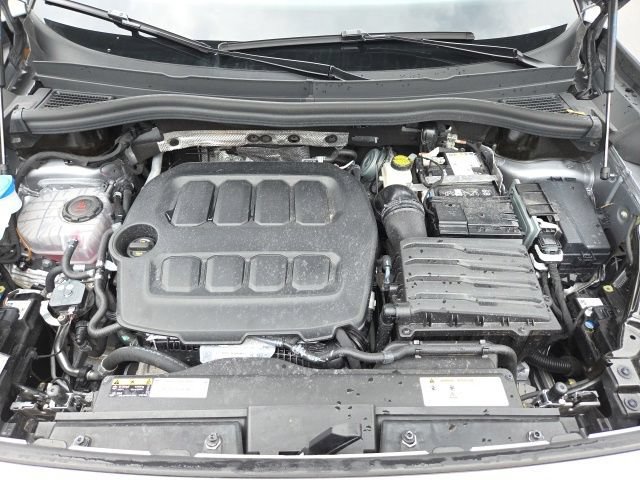 Used 2025 Volkswagen Tiguan SE AWD/4WD image 25