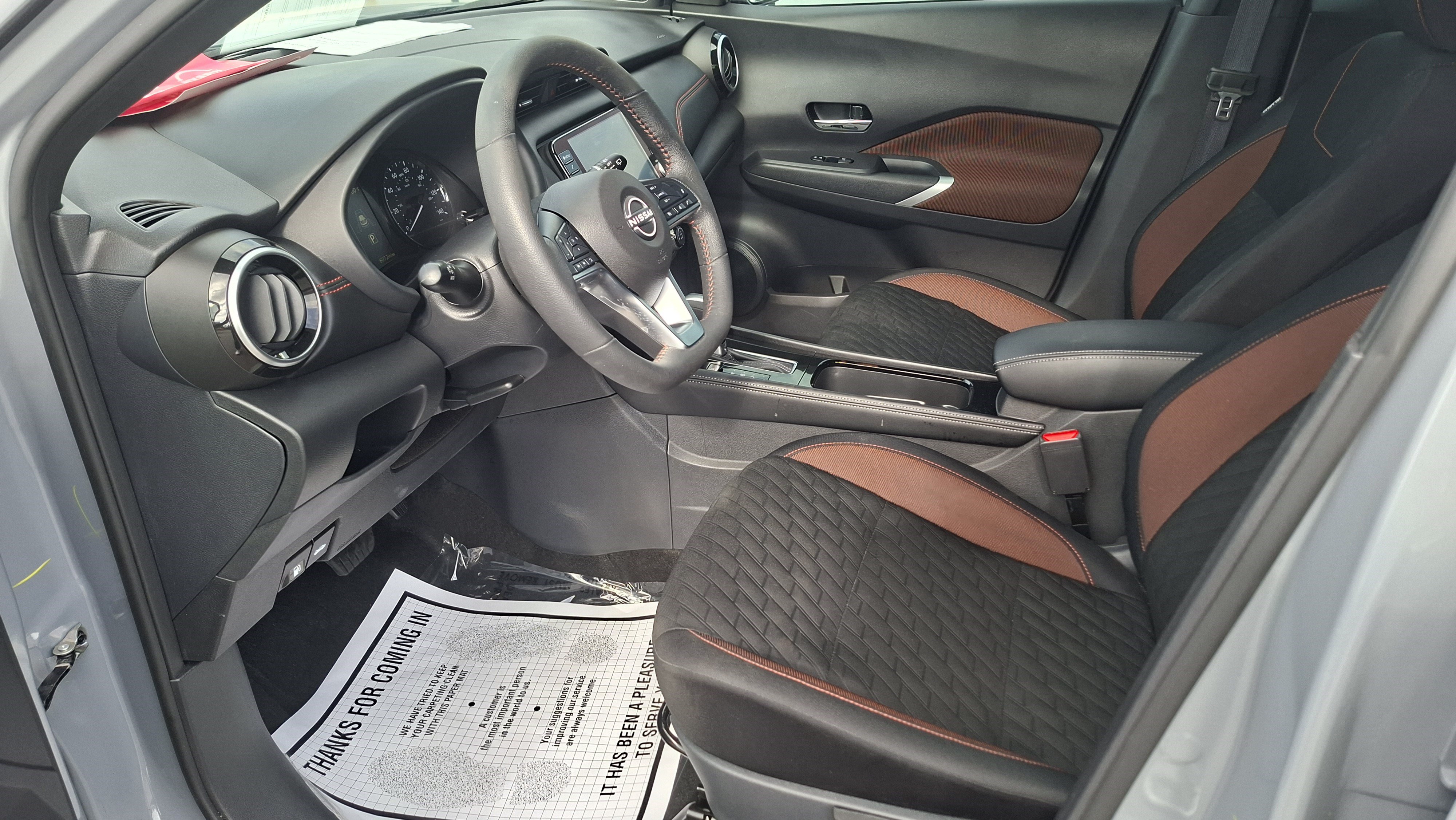 Certified 2024 Nissan Kicks SR FWD image 9