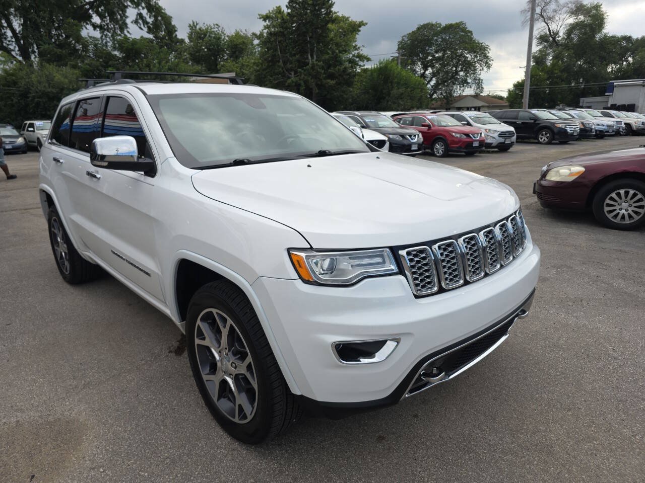 Used 2019 Jeep Grand Cherokee Overland AWD/4WD image 5