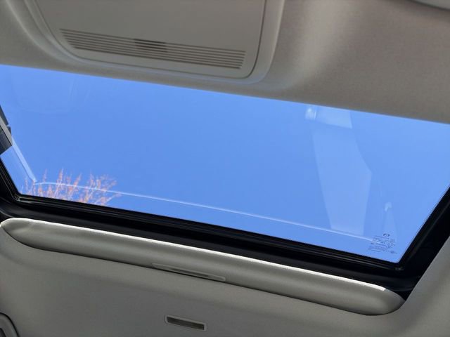 Used 2019 MAZDA MAZDA3 AWD Sedan w/ Premium Package image 21