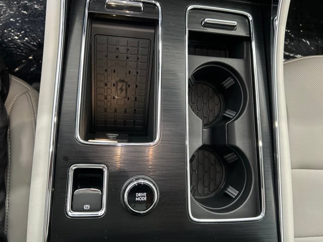 New 2026 Lincoln Aviator AWD image 16