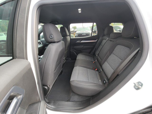 Used 2025 GMC Terrain Elevation image 21