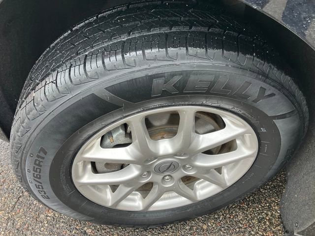 Used 2024 Chrysler Pacifica Touring-L image 3