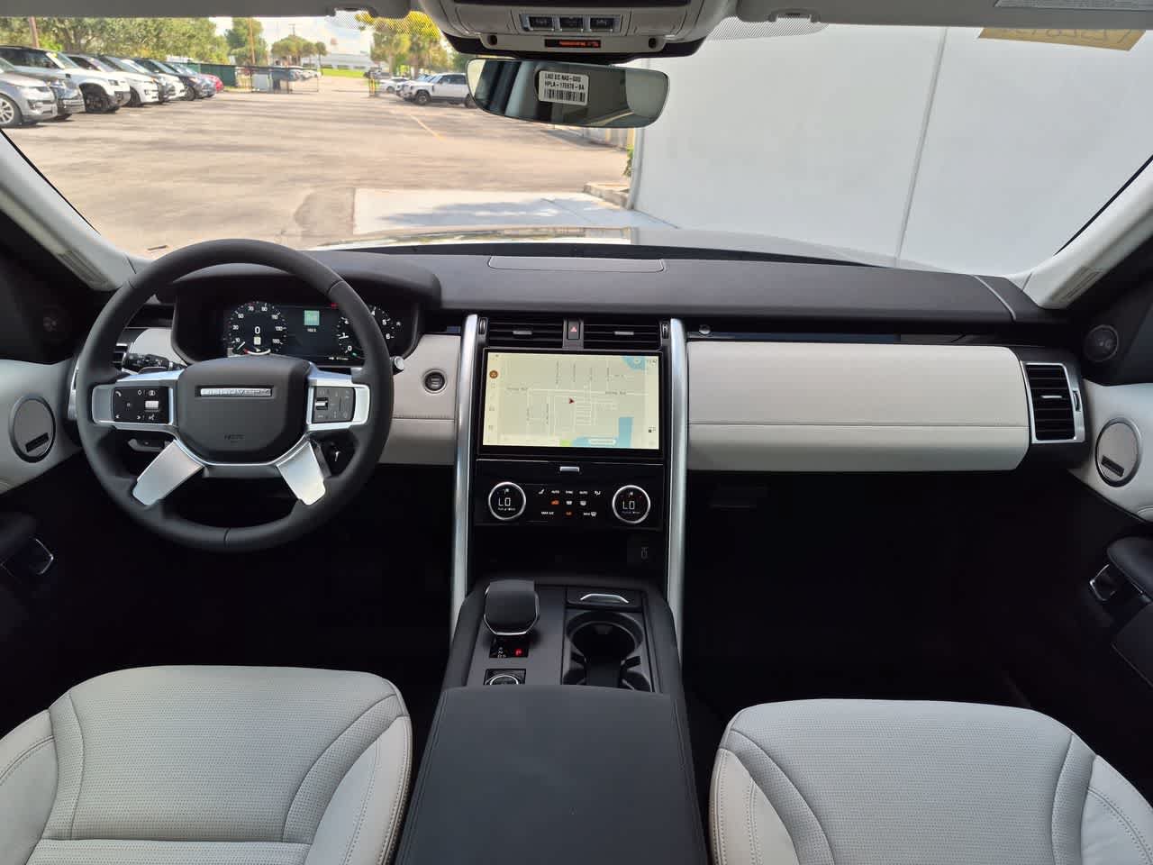 New 2026 Land Rover Discovery S AWD/4WD image 16