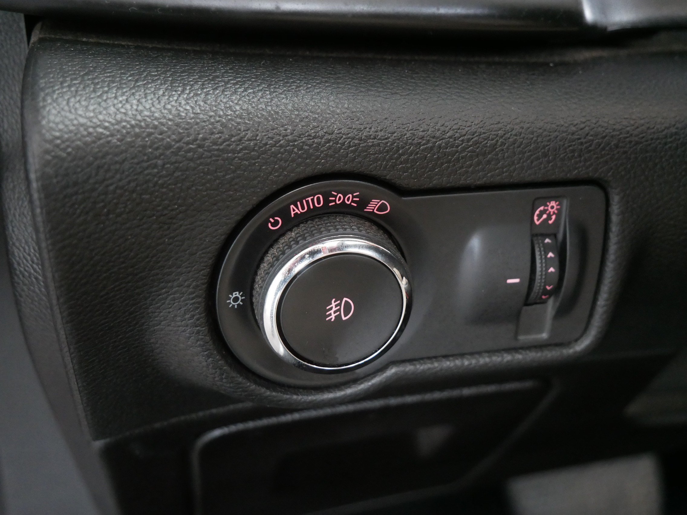 Used 2018 Buick Cascada Premium FWD image 18