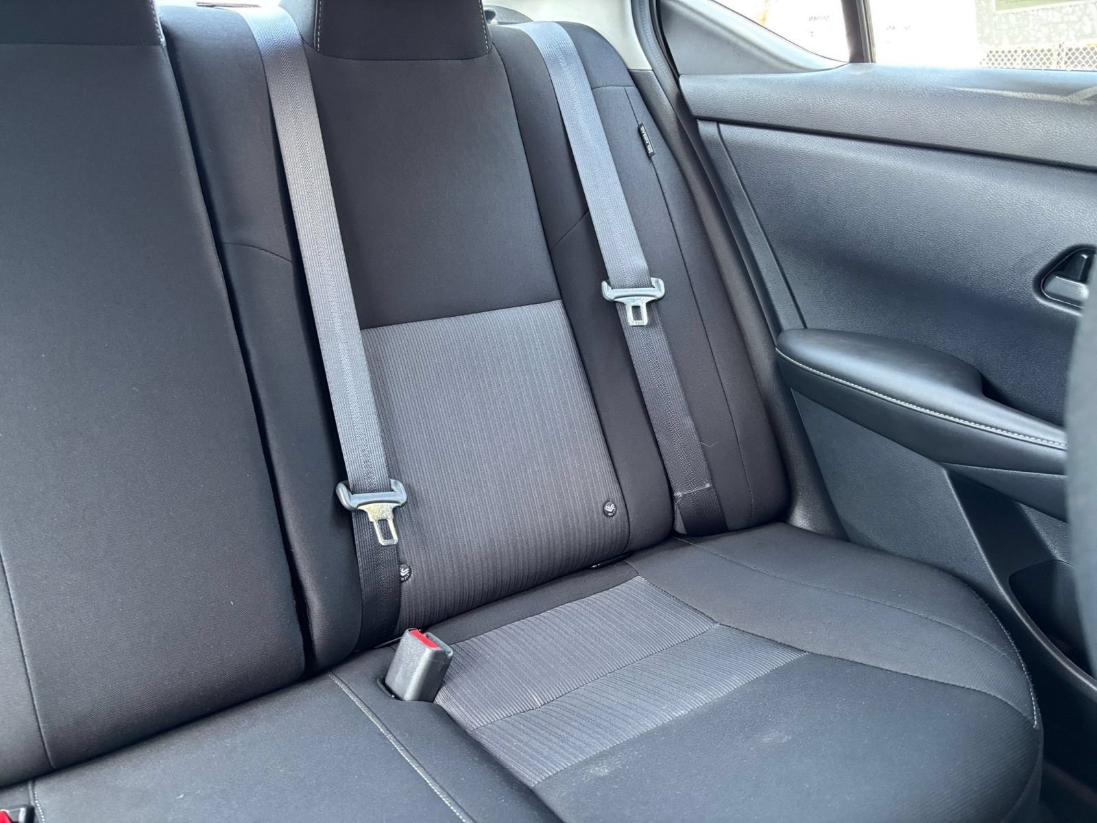 Used 2025 Nissan Sentra SV FWD image 34