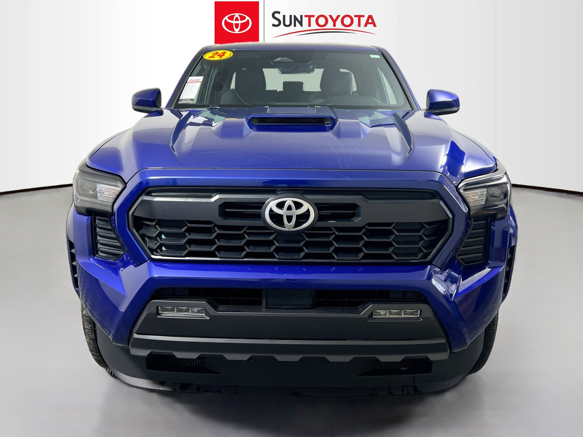 Used 2024 Toyota Tacoma TRD Sport AWD/4WD image 10