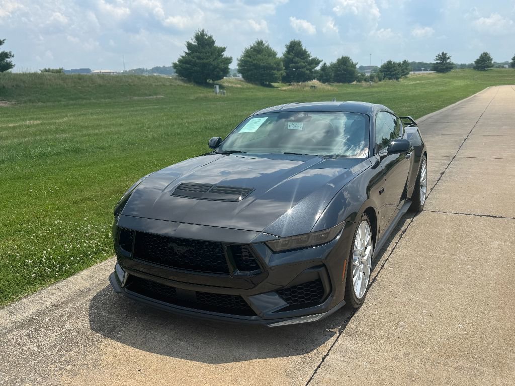 Used 2024 Ford Mustang GT Premium w/ GT Performance Package image 2