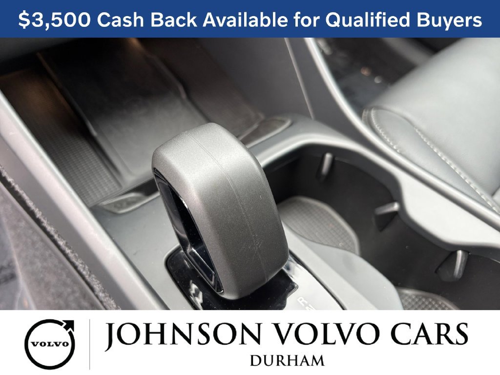 New 2026 Volvo XC40 B5 Core w/ Climate Package AWD/4WD image 19