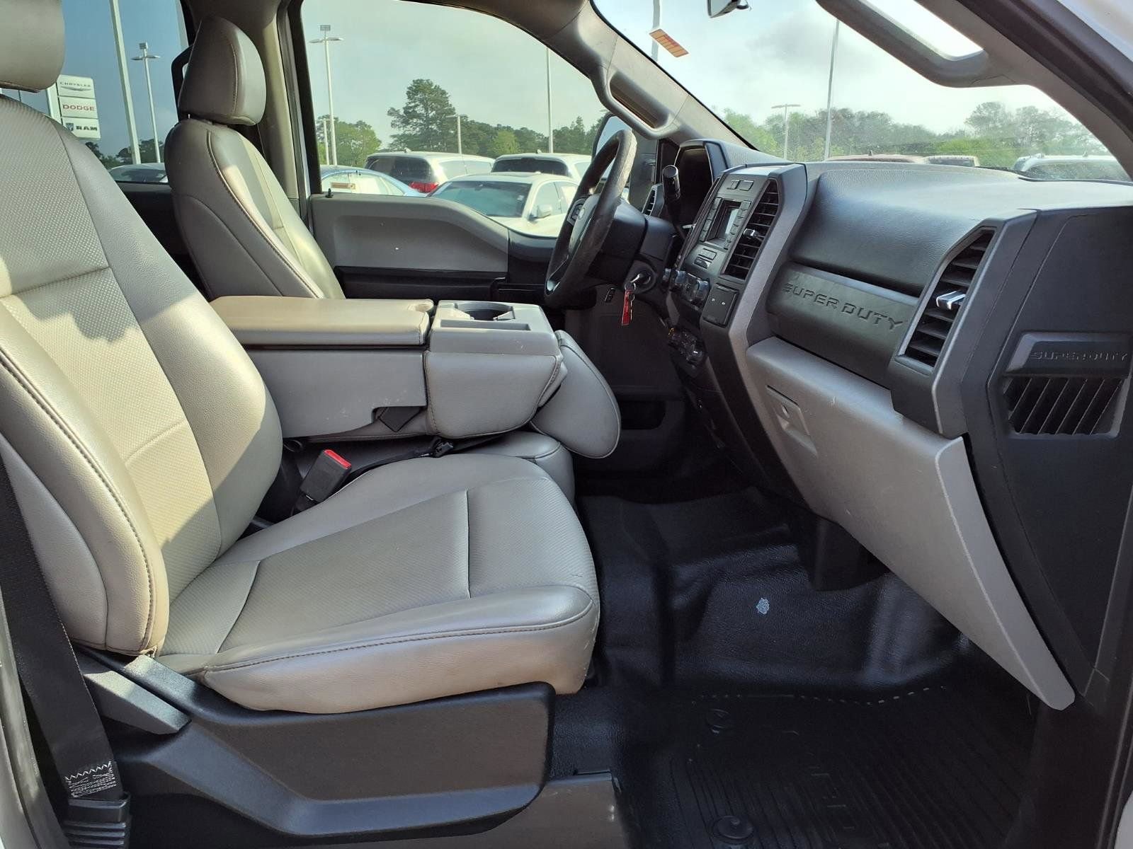 Used 2020 Ford F350 XL w/ Power Equipment Group image 18