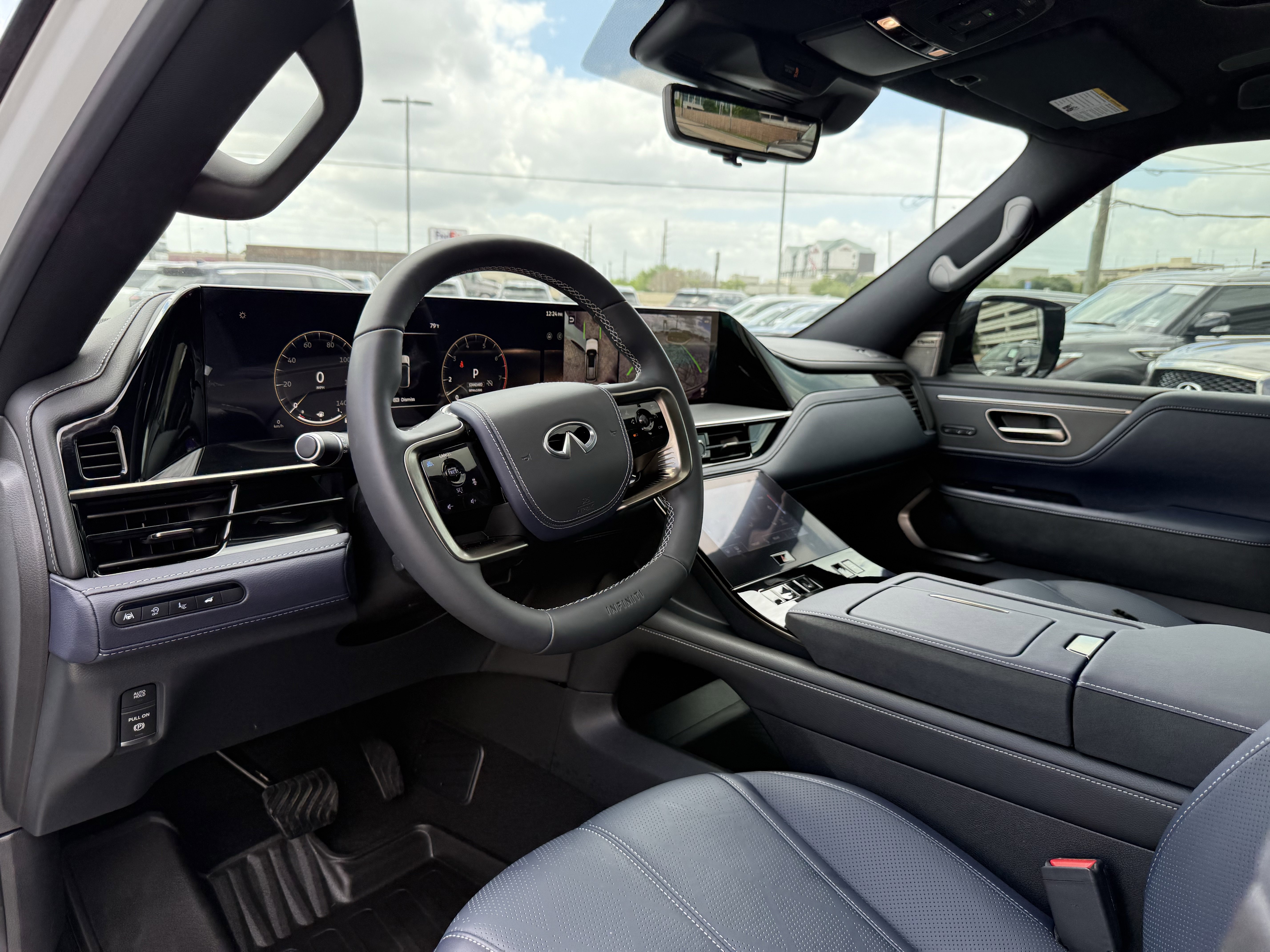 Certified 2026 INFINITI QX80 4WD w/ Sport Exterior Package image 15