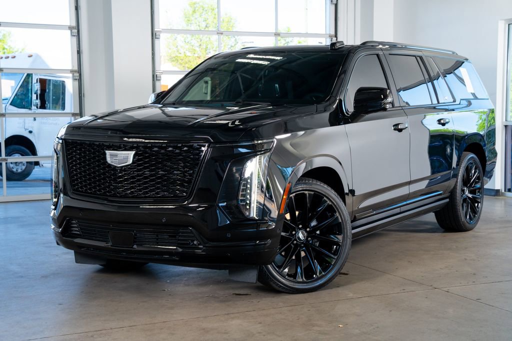 Used 2026 Cadillac Escalade ESV Platinum Sport w/ LPO, ONYX Package image 2